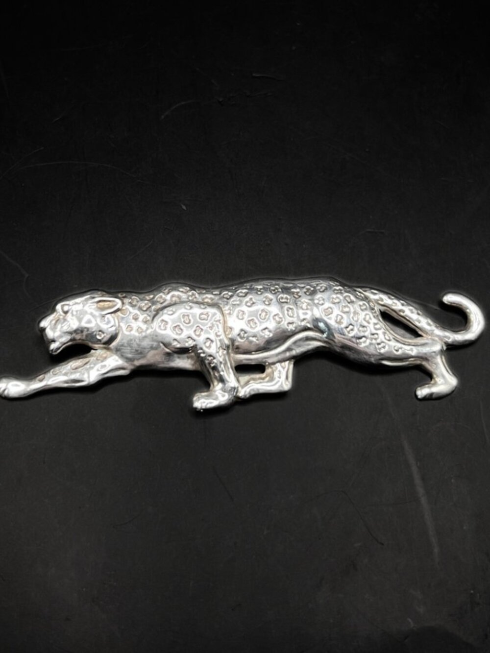 Vintage Hammered Sterling Silver Panther or Leopard Brooch 1970s - Picture 2 of 8